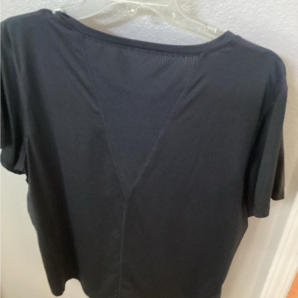 Classic Black Women's Top - Picture 2 of 2